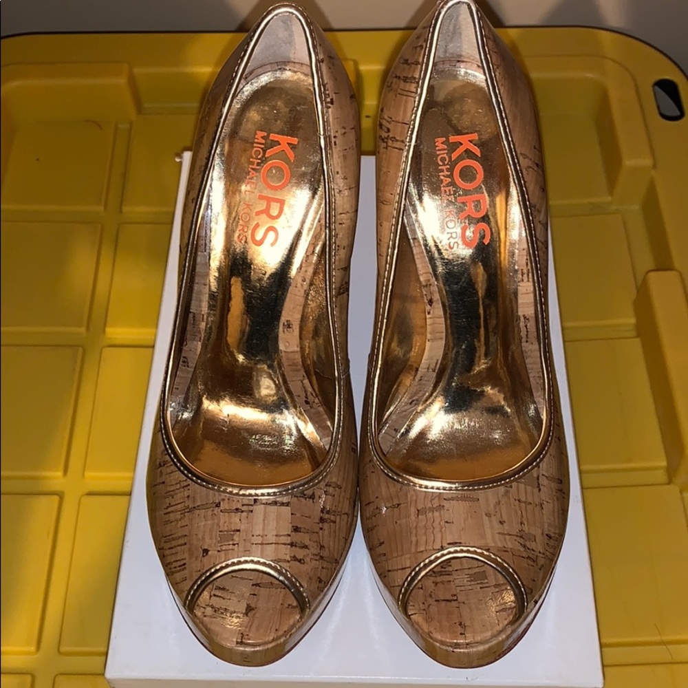KORS Michael Kors cork heels Sz 8.5 Retail $400